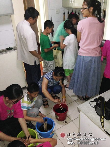 下課有序洗筆墨