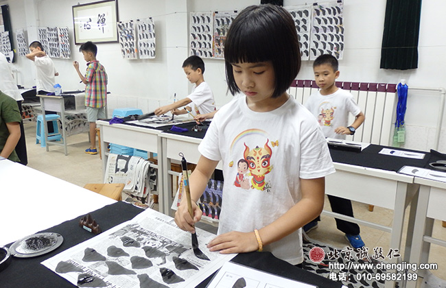 小荷才露尖尖角
