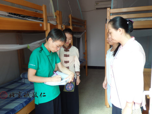 內(nèi)務(wù)管理日常化，每天進(jìn)行監(jiān)督評比