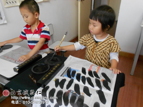 別看我小，可是我已經過關升級到墨汁了，