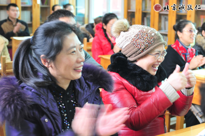 配圖：獻(xiàn)上最熱忱的鼓勵(lì)