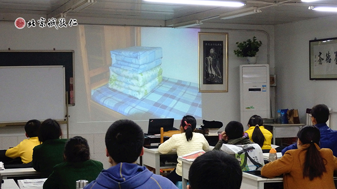 內務展示實踐課程，善友相依，互促進步；共同養成良好生活習慣。 