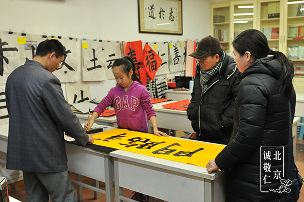 還有家長們對孩子的殷切期望，已然滲入進了每幅作品當中。